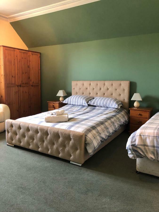 The Old Stables Hotel Мофат Екстериор снимка